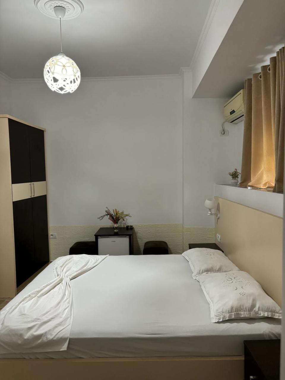 Guest House Adi Hoxha Berat Zewnętrze zdjęcie