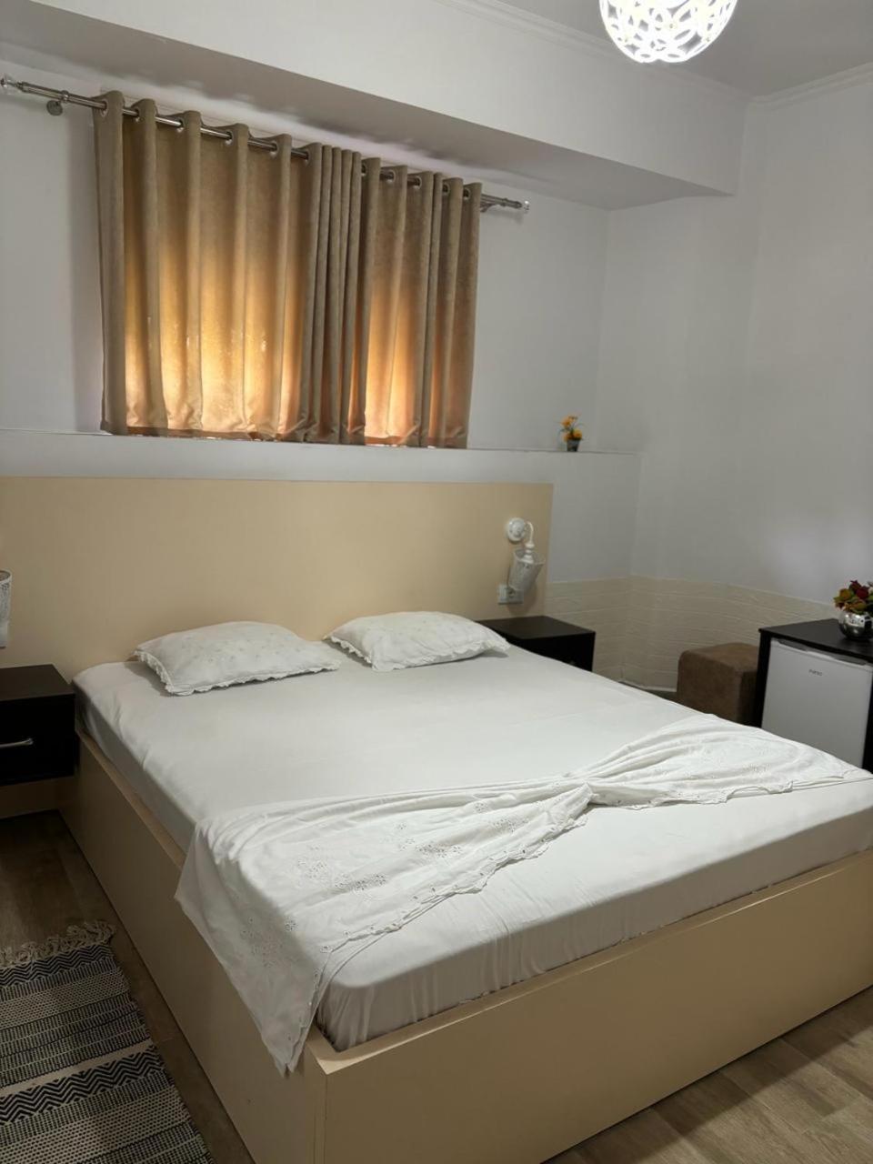Guest House Adi Hoxha Berat Zewnętrze zdjęcie
