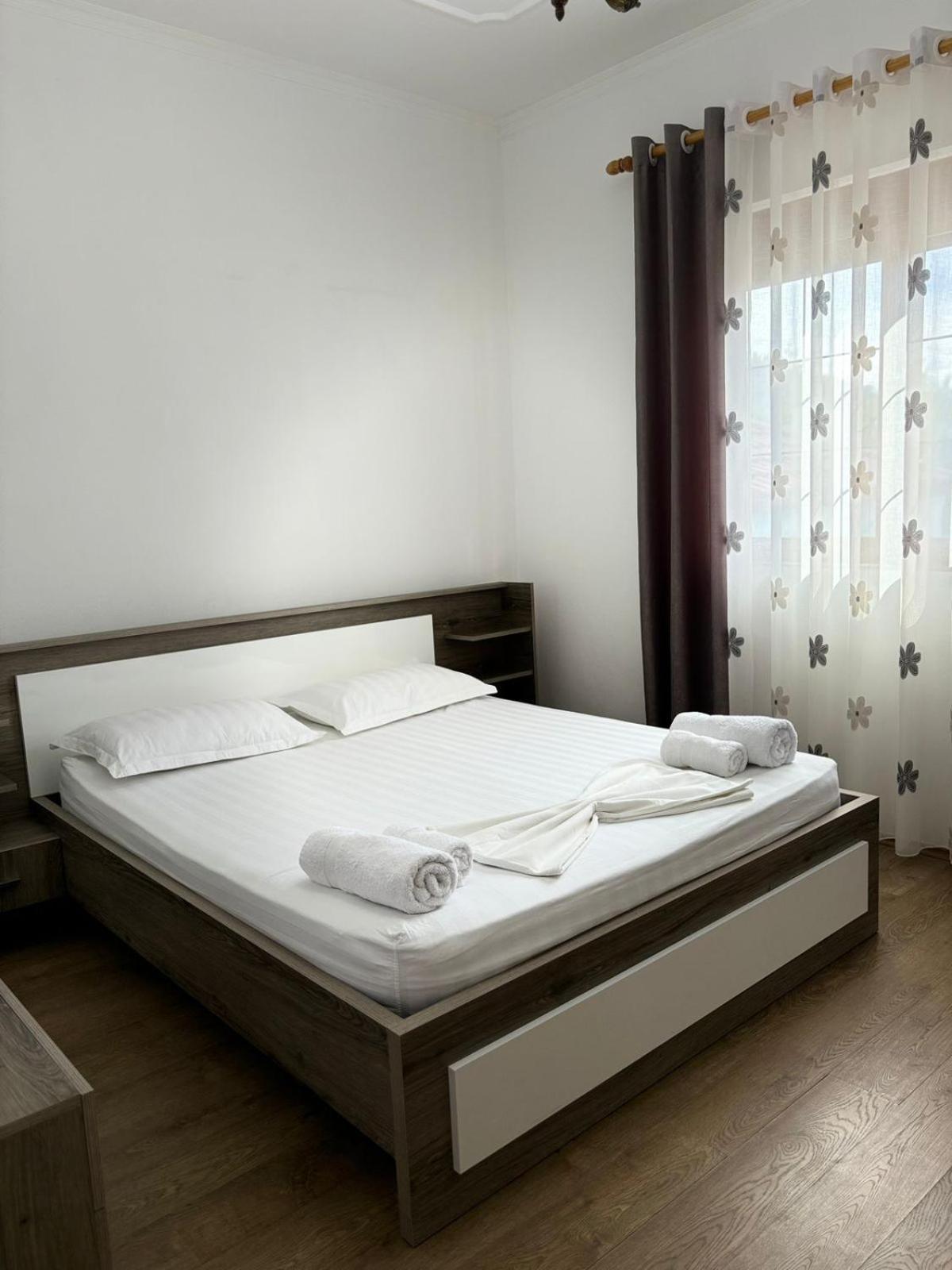 Guest House Adi Hoxha Berat Zewnętrze zdjęcie