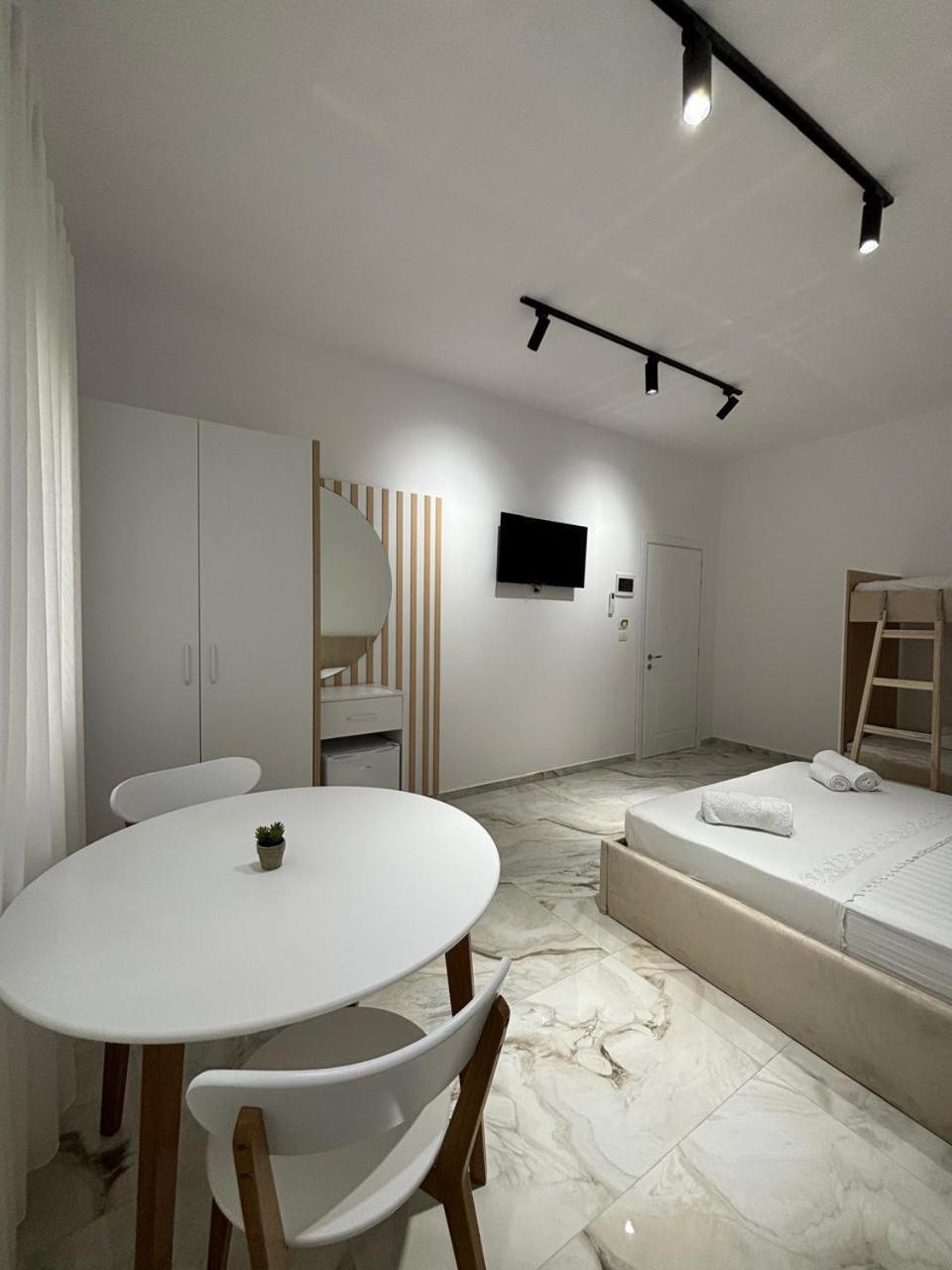 Guest House Adi Hoxha Berat Zewnętrze zdjęcie