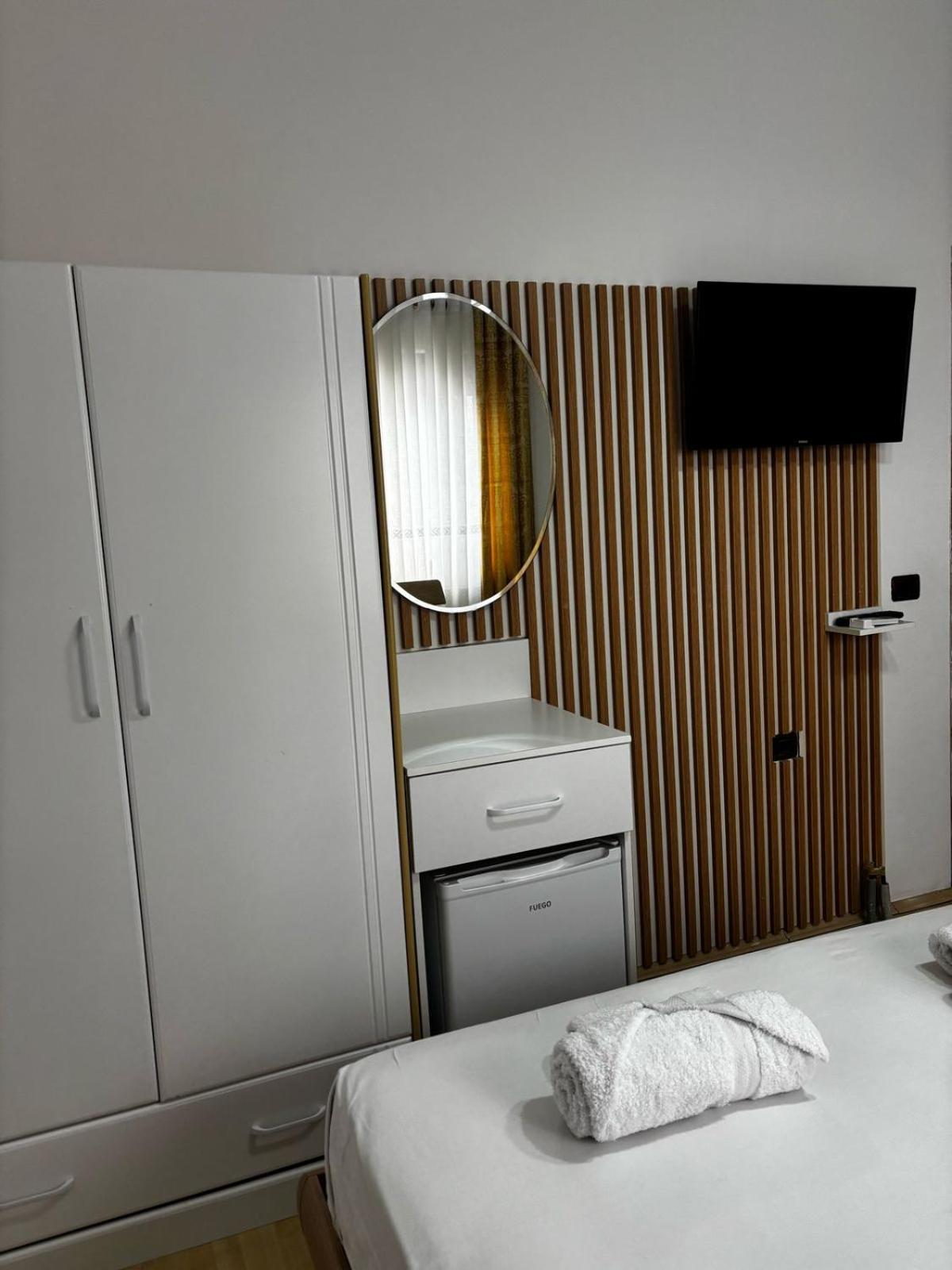 Guest House Adi Hoxha Berat Zewnętrze zdjęcie